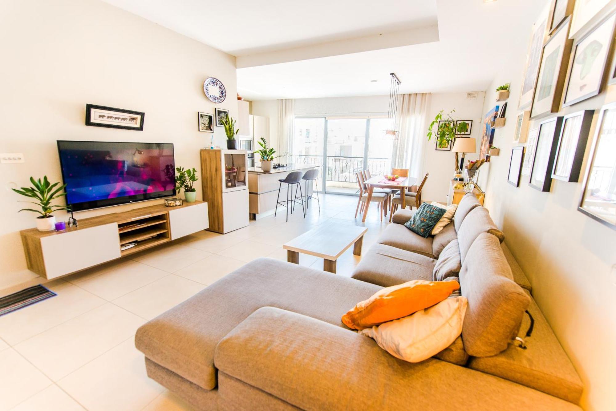 Mediterranean Abode - Spacious Apartment In Swieqi Is-Swieqi Екстериор снимка